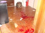 В Першотравенске 50 вооруженных мужчин заблокировали горотдел милиции, избили и ограбили граждан В Першотравенске 50 вооруженных мужчин заблокировали горотдел милиции, избили и ограбили граждан
