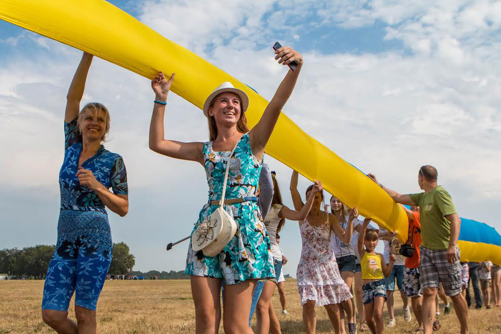 Грандиозный фестиваль на Днепропетровщине «Вільне небо» в День независимости Украины Грандиозный фестиваль на Днепропетровщине «Вільне небо» в День независимости Украины