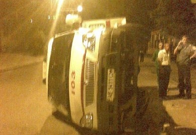 В Днепропетровске родственники погибшей в ДТП врача Ирины Осятник снова судятся с мажором Роскиным В Днепропетровске родственники погибшей в ДТП врача Ирины Осятник снова судятся с мажором Роскиным